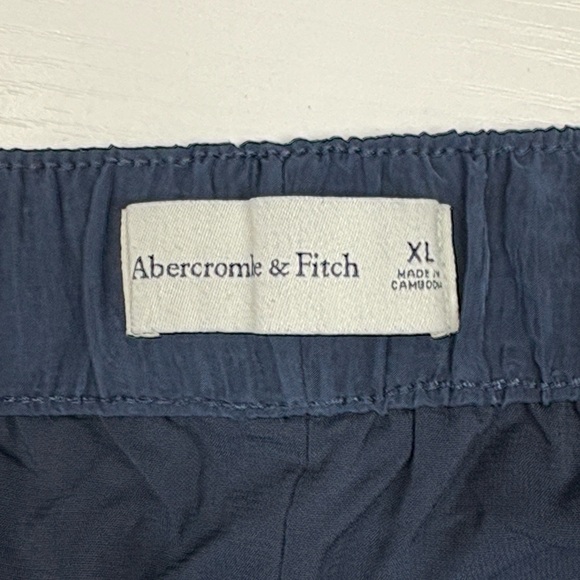 Abercrombie & Fitch Crinkle Woven Pull-On Relaxed Wide Leg Pant Navy XL - Picture 8 of 10